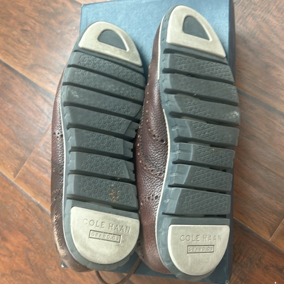 Cole Haan ZeroGrand Wing Oxfords - great condition - Picture 2 of 3